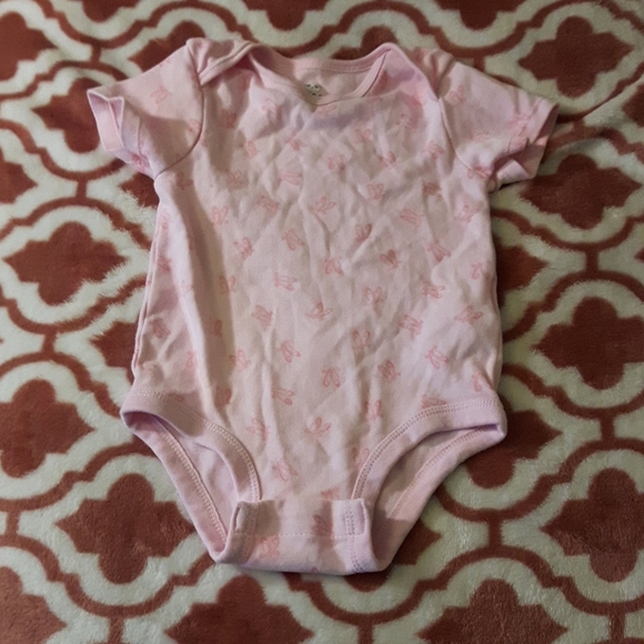 size 18M two-piece ballerina onesie an bib - Picture 3 of 6